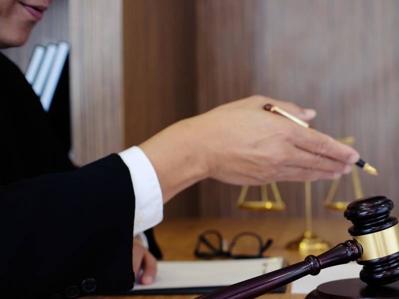 房屋買(mǎi)賣(mài)中出了問(wèn)題，中介可以作為共同被告嗎？北京房產(chǎn)律師為你解答